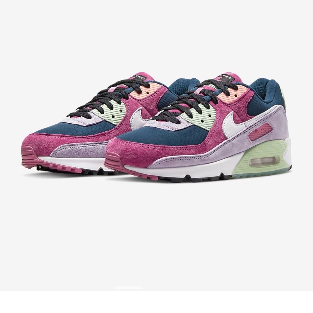 Nike air max 90 NRG size 9.5 (NWOT)